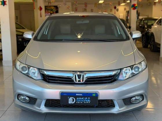 HONDA CIVIC 1.8 LXL 16V FLEX 4P AUTOMÁTICO HONDA CIVIC 1.8 LXL 16V FLEX 4P AUTOMÁTICO